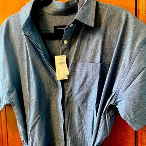 Cute NWT chambray jumpsuit. Size 8.